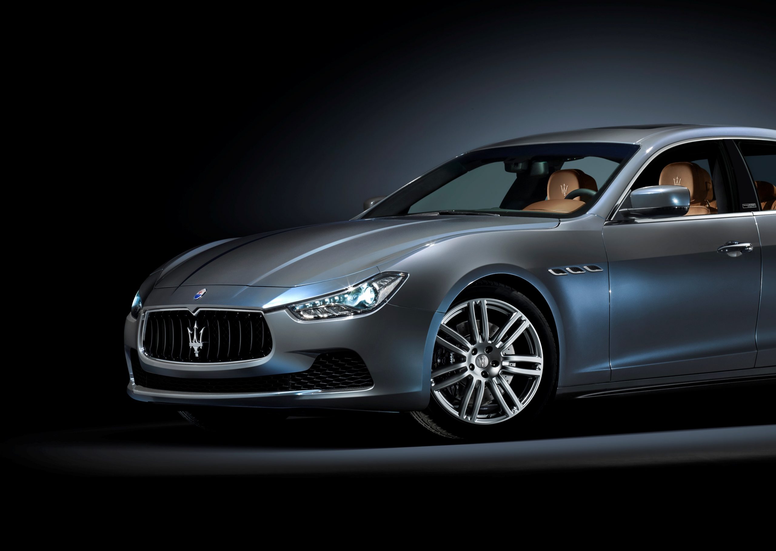 Maserati Quattroporte “vestido” por Ermenegildo Zegna